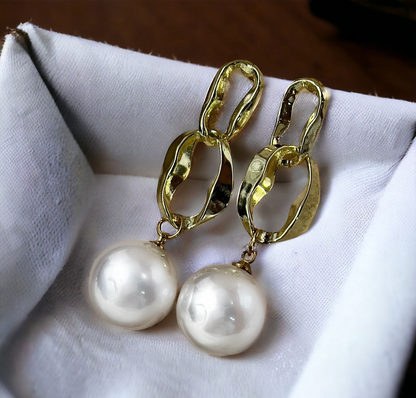 Chain Pearl Drop Earrings