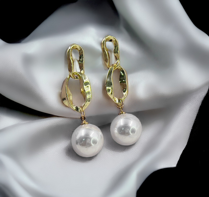 Chain Pearl Drop Earrings