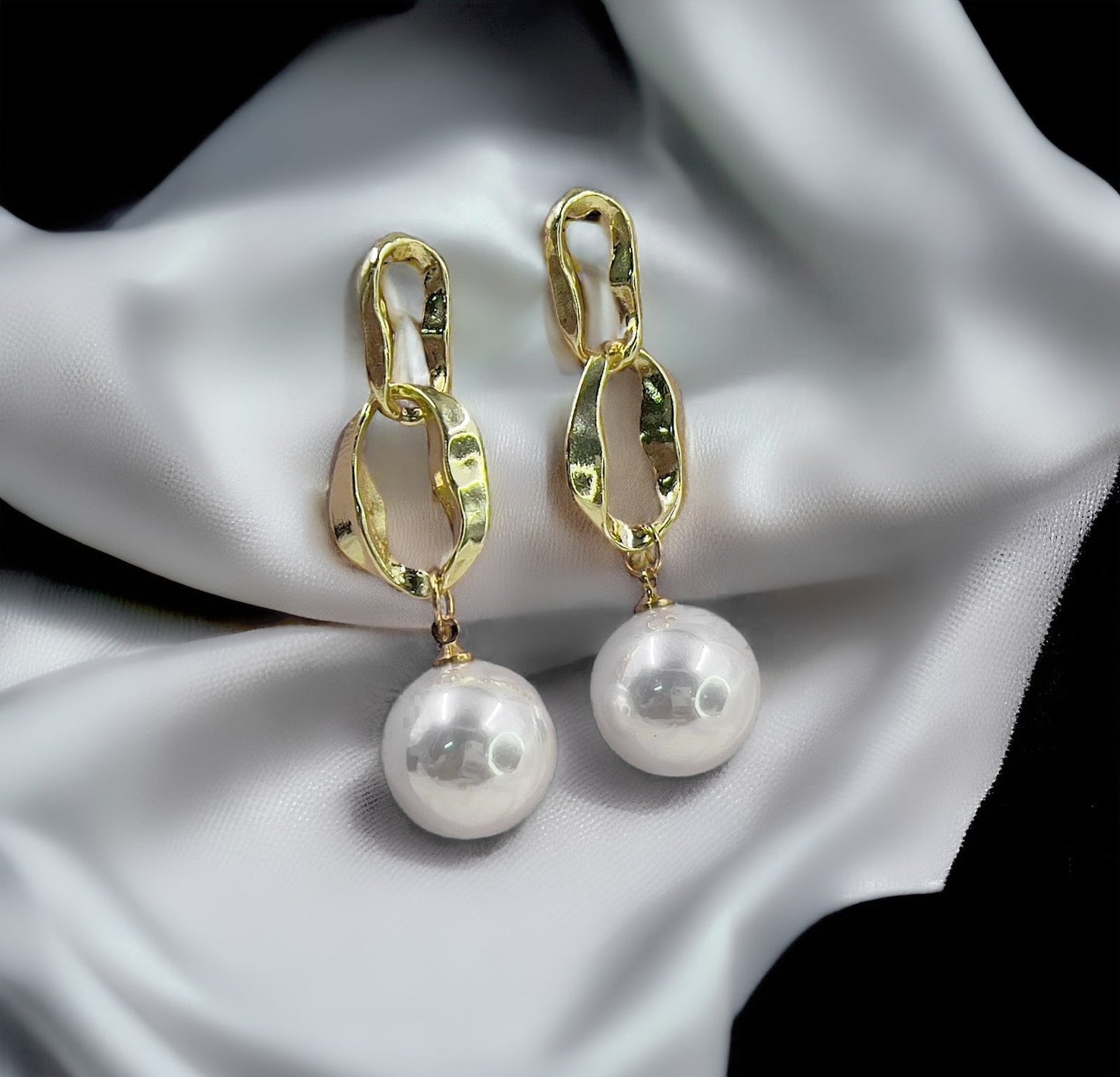 Chain Pearl Drop Earrings Pair