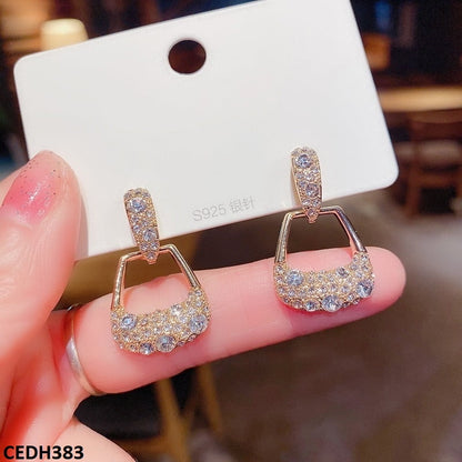 Trendy Drop Earrings Pair
