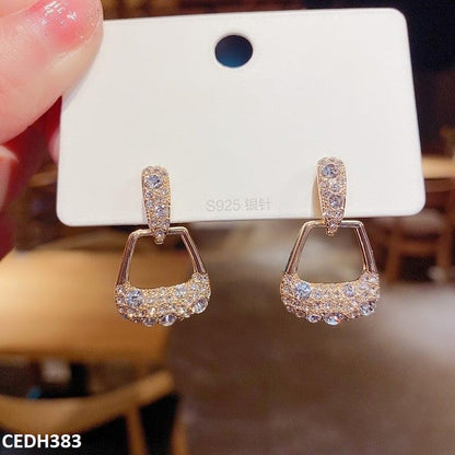 Trendy Drop Earrings Pair