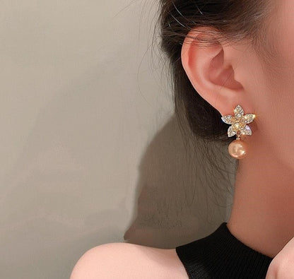 Flower Shinning Pearl Drop