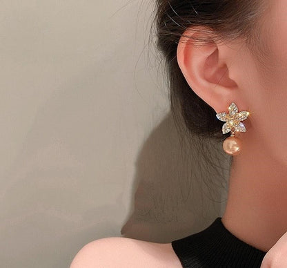 Flower Shinning Pearl Drop