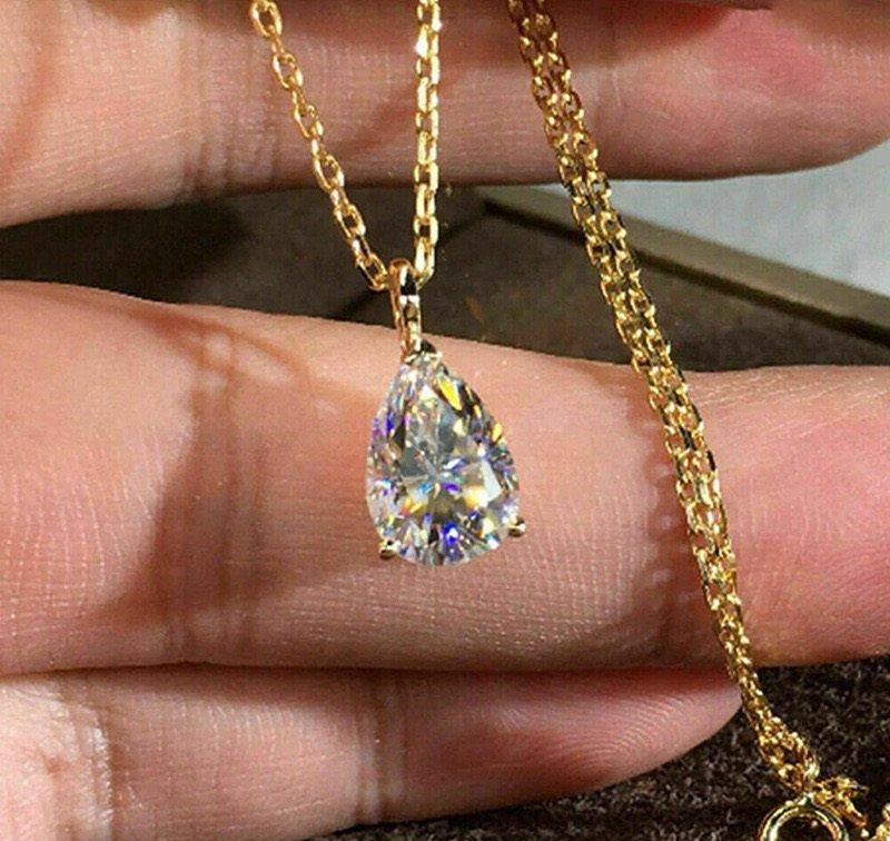 Tear Pendent With Chain